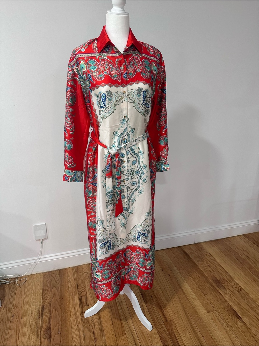 Women’s Zara Red & Cream Paisley Satin Shirt Dress with Tie Waist Size XS